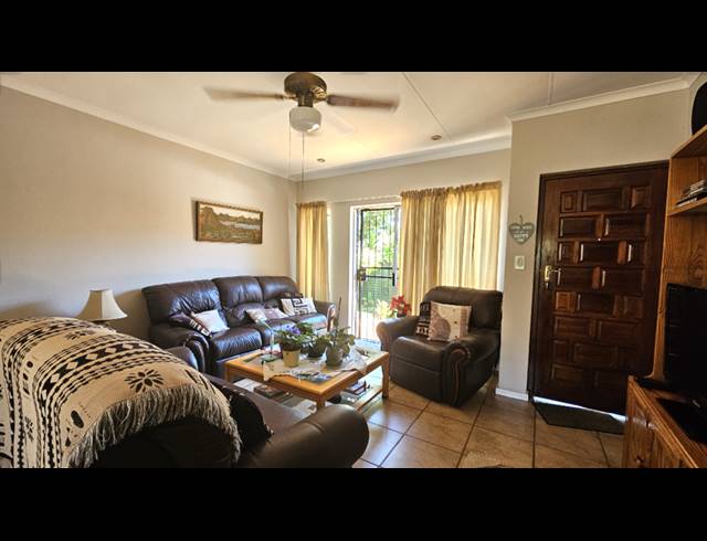 3 BEDROOM TOWNHOUSE RENTED IN GARSFONTEIN